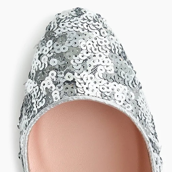 🌸Sparkly Sequin Pump Heels in Silver - Picture 2 of 3